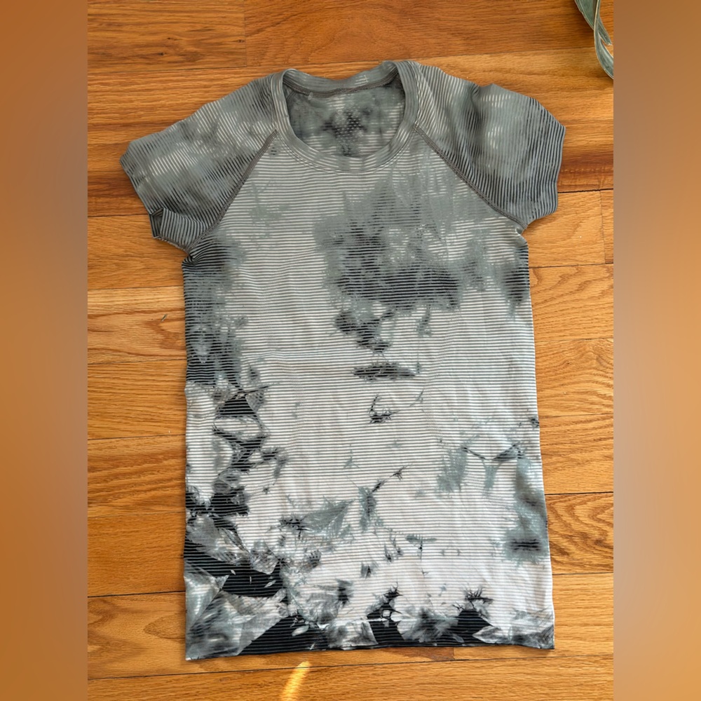 Lululemon Swiftly Tech Tee Limited Edition